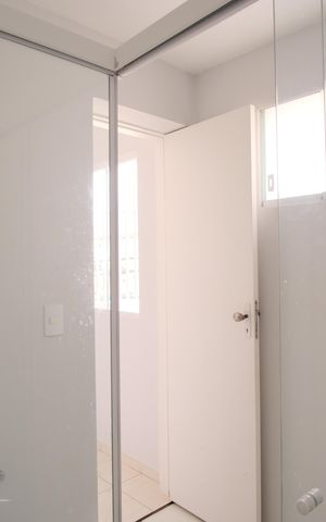Casa à venda com 174m², 2 quartos e 3 vagasBanheiro da Suíte 1