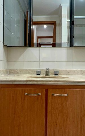 Apartamento à venda com 61m², 2 quartos e 2 vagas Apartamento à venda com 61m², 2 quartos e 2 vagasBanheiro da Suíte