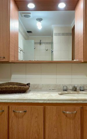 Apartamento à venda com 61m², 2 quartos e 2 vagas Apartamento à venda com 61m², 2 quartos e 2 vagasBanheiro