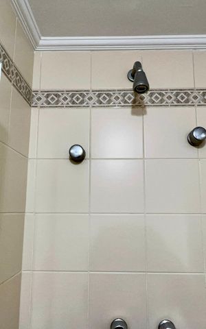 Apartamento à venda com 61m², 2 quartos e 2 vagas Apartamento à venda com 61m², 2 quartos e 2 vagasBanheiro