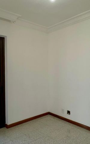 Apartamento à venda com 61m², 2 quartos e 2 vagas Apartamento à venda com 61m², 2 quartos e 2 vagasSuite