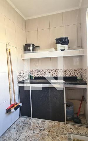 Casa à venda com 115m², 2 quartos e sem vaga
