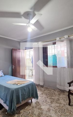 Casa à venda com 115m², 2 quartos e sem vaga