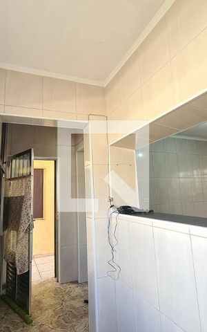 Casa à venda com 115m², 2 quartos e sem vaga