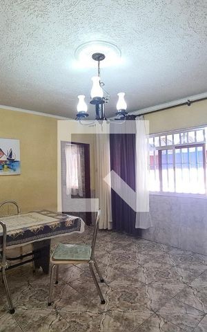 Casa à venda com 115m², 2 quartos e sem vaga