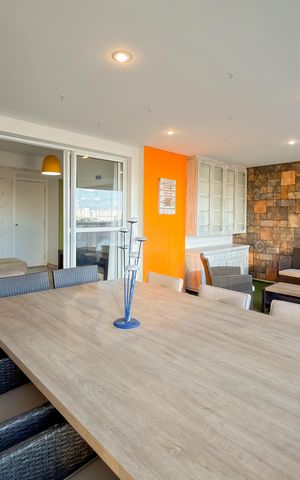 Apartamento à venda com 107m², 3 quartos e 2 vagas Apartamento à venda com 107m², 3 quartos e 2 vagasVaranda gourmet