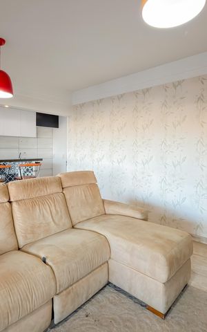 Apartamento à venda com 107m², 3 quartos e 2 vagas Apartamento à venda com 107m², 3 quartos e 2 vagasSala
