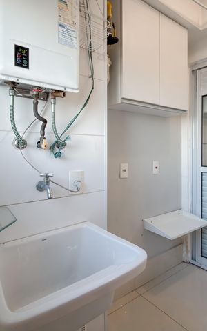 Apartamento à venda com 107m², 3 quartos e 2 vagas Apartamento à venda com 107m², 3 quartos e 2 vagasÁrea de Serviço