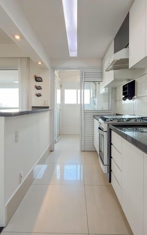 Apartamento à venda com 107m², 3 quartos e 2 vagas Apartamento à venda com 107m², 3 quartos e 2 vagasCozinha