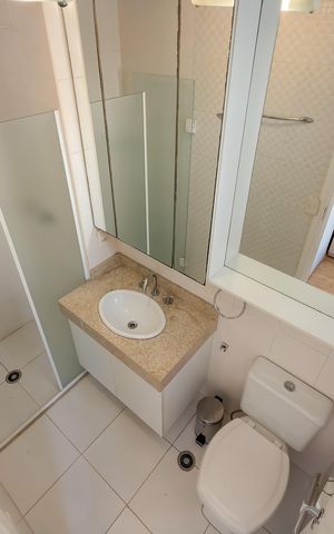 Apartamento à venda com 107m², 3 quartos e 2 vagas Apartamento à venda com 107m², 3 quartos e 2 vagasBanheiro da Suíte 1
