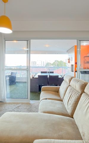 Apartamento à venda com 107m², 3 quartos e 2 vagas Apartamento à venda com 107m², 3 quartos e 2 vagasSala