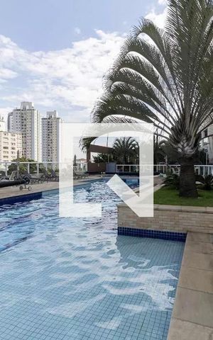 Apartamento à venda com 107m², 3 quartos e 2 vagas Apartamento à venda com 107m², 3 quartos e 2 vagasPiscina