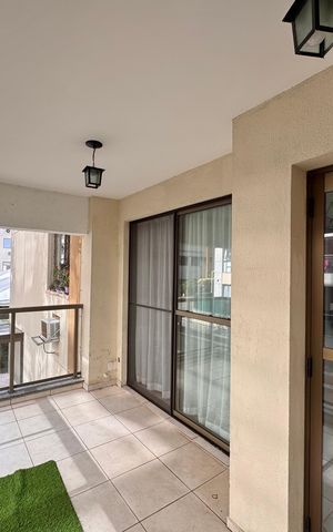 Apartamento à venda com 85m², 3 quartos e 1 vaga Apartamento à venda com 85m², 3 quartos e 1 vagaVaranda