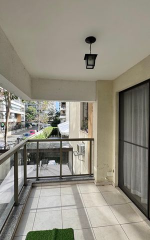 Apartamento à venda com 85m², 3 quartos e 1 vaga Apartamento à venda com 85m², 3 quartos e 1 vagaVaranda