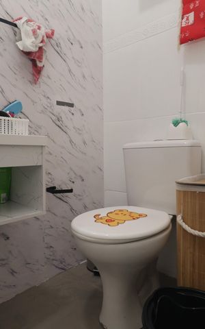 Casa de condomínio para alugar com 116m², 3 quartos e 1 vagaBanheiro social