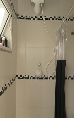 Casa de condomínio para alugar com 116m², 3 quartos e 1 vagaBanheiro social