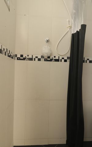 Casa de condomínio para alugar com 116m², 3 quartos e 1 vagaBanheiro social