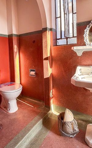 Casa à venda com 100m², 2 quartos e 1 vaga Casa à venda com 100m², 2 quartos e 1 vagaBanheiro