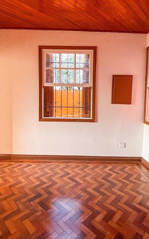 Casa à venda com 100m², 2 quartos e 1 vaga Casa à venda com 100m², 2 quartos e 1 vagaQuarto 1