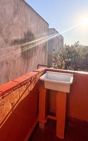 Casa à venda com 100m², 2 quartos e 1 vaga Casa à venda com 100m², 2 quartos e 1 vagaÁrea de Serviço