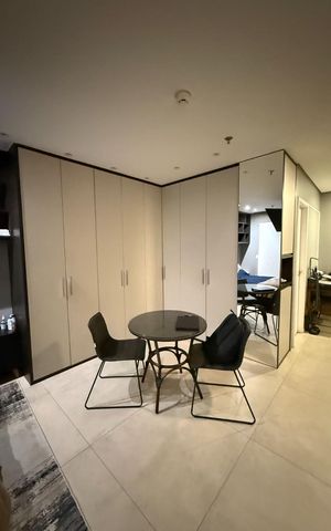 Studio à venda com 43m², 1 quarto e 1 vaga Studio à venda com 43m², 1 quarto e 1 vagaStudio