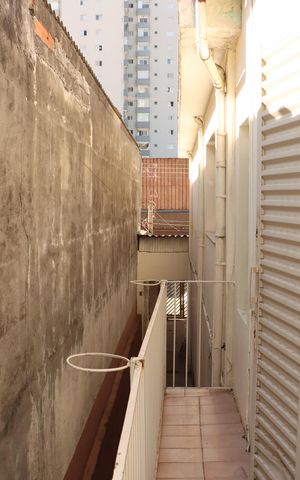 Casa para alugar com 180m², 2 quartos e 1 vagaÁrea de serviço