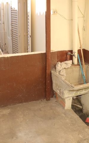 Casa para alugar com 180m², 2 quartos e 1 vagaÁrea de serviço