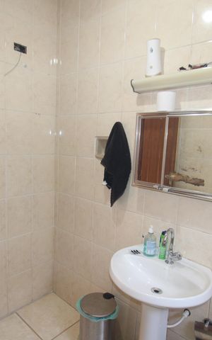 Casa à venda com 300m², 3 quartos e 3 vagasBanheiro Social 2