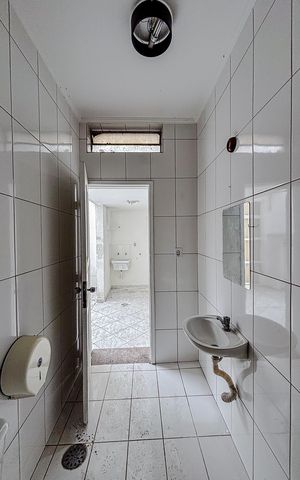 Casa para alugar com 100m², 2 quartos e sem vagaBanheiro de serviço