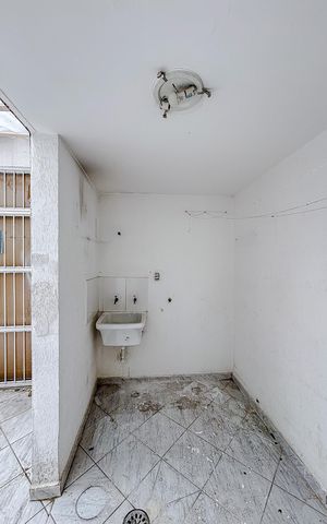 Casa para alugar com 100m², 2 quartos e sem vagaÁrea de Serviço