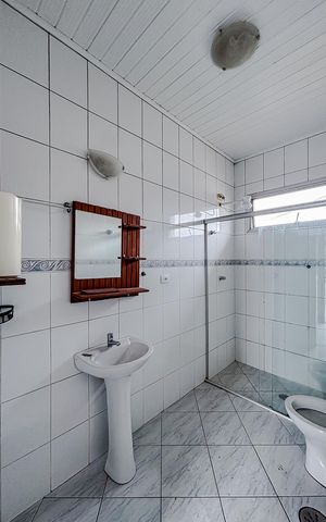Casa para alugar com 100m², 2 quartos e sem vagaBanheiro