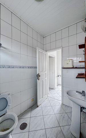 Casa para alugar com 100m², 2 quartos e sem vagaBanheiro