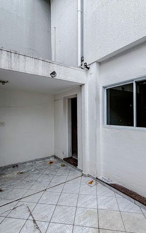 Casa para alugar com 100m², 2 quartos e sem vagaÁrea externa