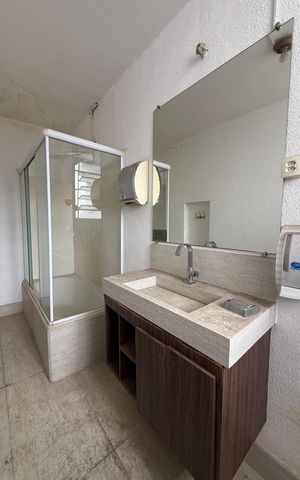 Casa para alugar com 240m², 4 quartos e 1 vaga