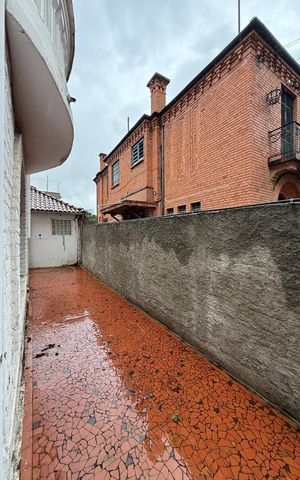 Casa para alugar com 240m², 4 quartos e 1 vaga