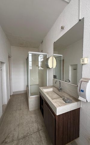 Casa para alugar com 240m², 4 quartos e 1 vaga