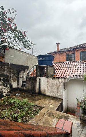 Casa para alugar com 240m², 4 quartos e 1 vaga
