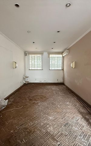 Casa para alugar com 240m², 4 quartos e 1 vaga