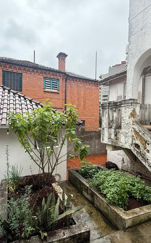 Casa para alugar com 240m², 4 quartos e 1 vaga
