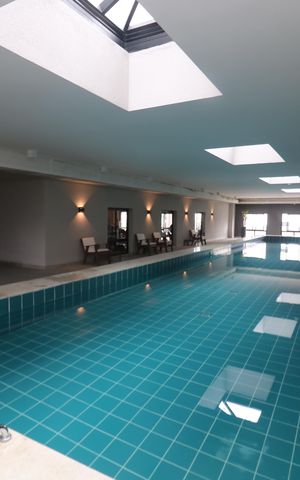 Apartamento à venda com 67m², 2 quartos e 1 vagaÁrea aquecida comum - Piscina