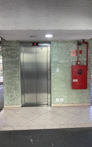 Apartamento à venda com 40m², 1 quarto e 1 vaga Apartamento à venda com 40m², 1 quarto e 1 vagaElevador