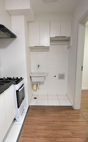Apartamento à venda com 33m², 2 quartos e sem vaga Apartamento à venda com 33m², 2 quartos e sem vagaCozinha e Área de Serviço