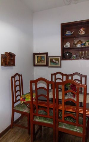 Casa de condomínio à venda com 200m², 3 quartos e sem vaga