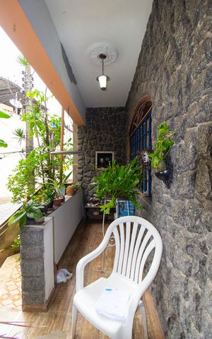 Casa de condomínio à venda com 200m², 3 quartos e sem vaga