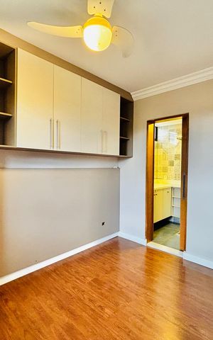 Apartamento à venda com 80m², 3 quartos e 2 vagas Apartamento à venda com 80m², 3 quartos e 2 vagasSuíte 1