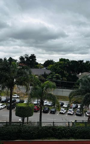 Apartamento à venda com 80m², 3 quartos e 2 vagas Apartamento à venda com 80m², 3 quartos e 2 vagasVista da Suíte 1