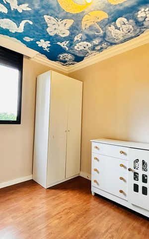 Apartamento à venda com 80m², 3 quartos e 2 vagas Apartamento à venda com 80m², 3 quartos e 2 vagasQuarto