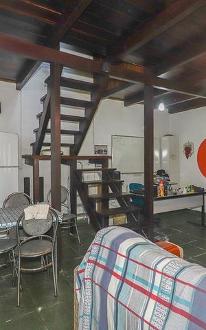 Casa à venda com 400m², 4 quartos e 4 vagasCasa 2  - Sala / Cozinha