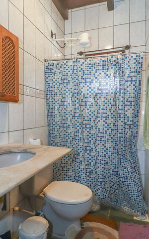 Casa à venda com 400m², 4 quartos e 4 vagasCasa 2  - banheiro