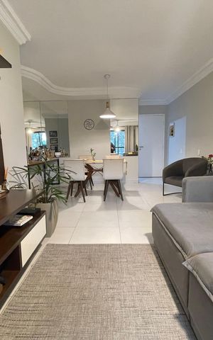 Apartamento à venda com 96m², 3 quartos e 2 vagas Apartamento à venda com 96m², 3 quartos e 2 vagasSala